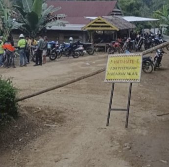 Hoaks Rekrutmen Dinilai Rugikan Masyarakat, Forum Pemuda Latimojong Bersatu Sesalkan Aksi Pemalangan Jalan di Rante Balla