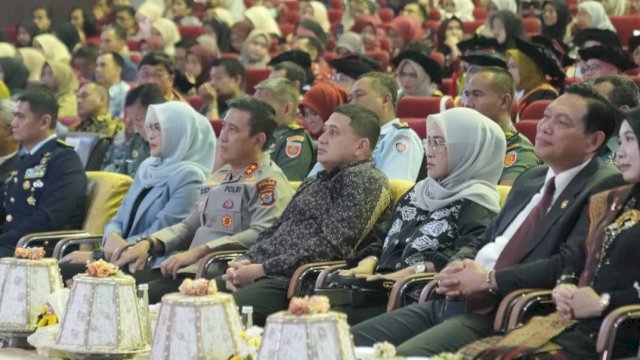 Wali Kota Makassar, Munafri Arifuddin saat menghadiri Rapat Senat Terbuka Luar Biasa perayaan Dies Natalis ke-69 tahun Universitas Hasanuddin (Unhas) di Baruga AP Pettarani Unhas, Sabtu (13/9/2025). (Foto: Istimewa)