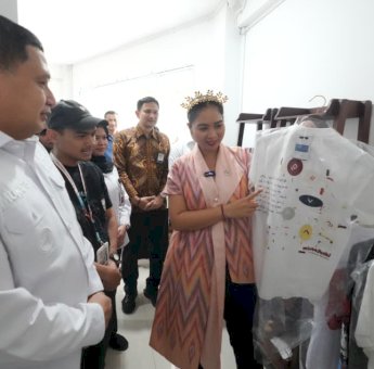 Wamenpar Puji Kreativitas Anak Muda di Makassar Creative Hub