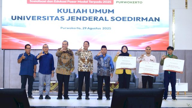 Pelaksanaan Sosialisasi dan Edukasi Pasar Modal Terpadu, di Kampus Universitas Jenderal Soedirman Purwokerto, kemarin. (Dok. Otoritas Jasa Keuangan)