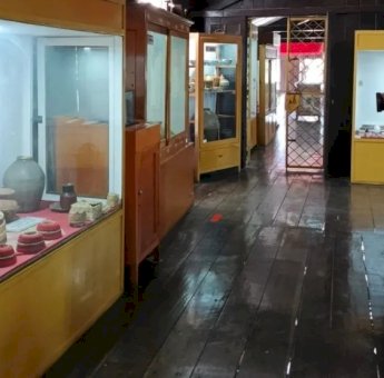 Disparbud Gowa dan AMIDA Dokumentasi dan Muktahirkan Data Koleksi di Museum Balla Lompoa