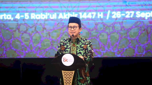 Wakil Ketua Dewan Komisioner OJK Mirza Adityaswara dalam Pertemuan Tahunan (Ijtima' Sanawi) DPS ke-21 Tahun 2025, di Jakarta, kemarin. (Dok. Otoritas Jasa Keuangan)