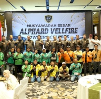 Komunitas Avoce Celebes Beri Bantuan ke Driver Ojol dan Bantu Pengembangan Rumah Ibadah