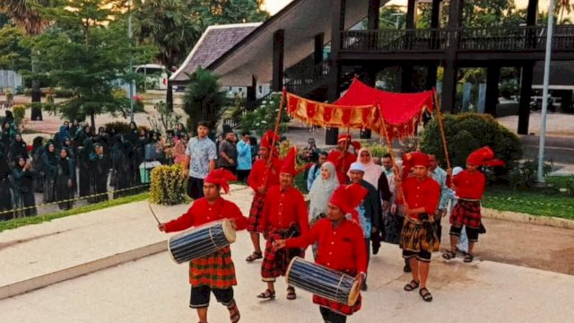 Disparbud Gowa sambut hangat kunjungan Keluarga Besar Diraja Kelantan, Malaysia, di Musuem Balla Lompoa, kemarin. (Dok. Disparbud Gowa)