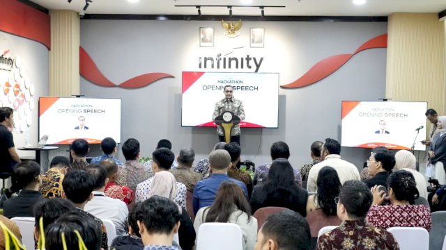 Kepala Eksekutif Pengawas Inovasi Teknologi Sektor Keuangan, Aset Keuangan Digital, dan Aset Kripto OJK, Hasan Fawzi, dalam peluncuran Infinity Hackathon OJK-Ekraf 2025 bertajuk &ldquo;Akselerasi Ekonomi Kreatif melalui Inovasi Digital dan Desentralisasi", di Ruang Pusat Inovasi OJK, OJK Infinity, Jakarta, kemarin. (Dok. Otoritas Jasa Keuangan)