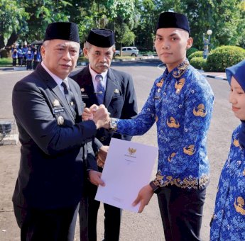 Wabup Abustan Pimpin Upacara Hari Kesaktian Pancasila di Barru, SK CPNS dan Pensiun Diserahkan