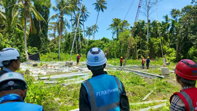 Pelaksanaan Management Patrol di proyek pembangunan SUTT 150 kV Palu 3 &ndash; Tambu, di Desa Tanjung Padang, Kecamatan Sirenja, Kabupaten Donggala, Sulawesi Tengah (Sulteng). (Dok. Humas PLN UIP Sulawesi) 