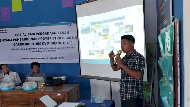 Sosialisasi pengadaan tanah rencana pembangunan GI 150 kV Pinrang (Extension) yang berlokasi di Kelurahan Salo, Kecamatan Watang Sawitto, Kabupaten Pinrang. (Dok. Humas PLN UIP Sulawesi) 