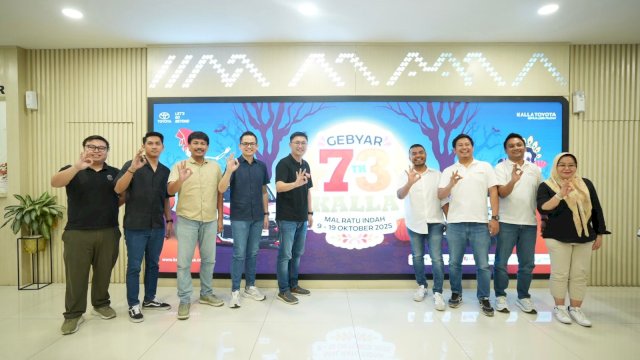 Melalui pameran otomotif Kalla Toyota bertajuk "Gebyar 73th Kalla" pihaknya menawarkan banyak program spesial. Kegiatan ini akan berlangsung sejak 9 hingga 19 Oktober 2025, di Atrium Mal Ratu Indah (MaRI) Makassar. (Dok. Istimewa) 