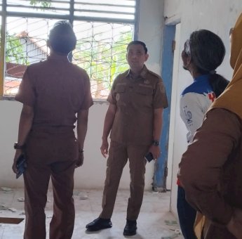 Wakil Wali Kota Parepare Sidak Proyek Renovasi Sekolah, Tekankan Kualitas dan Transparansi Anggaran