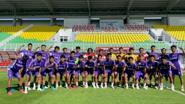 Ket: Sepak Bola Enrekang