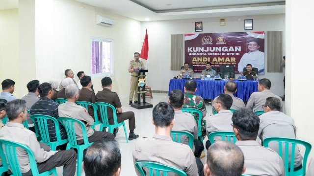 Ket: Wakil Bupati Barru, Abustan A Bintang