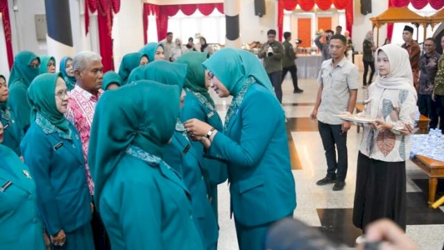 Pelantikan TP PKK dan Ketua Tim Pembina Posyandu Kecamatan Kukar 2025-2030. [IST]