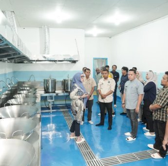 Bupati Barru Resmikan Dapur SPPG Pertama, Tegaskan Tak Ada Toleransi Penyimpangan Program MBG