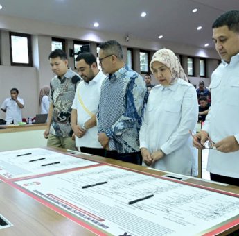 Gandeng KPK, Pemkot dan DPRD Makassar Teken Pakta Integritas Anti Korupsi
