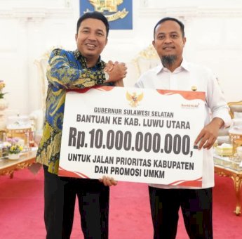Gubernur Sulsel Serahkan Bantuan Rp10 Miliar untuk Luwu Utara, Lanjutkan Pembangunan Seko