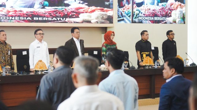 KPK RI menggelar Rapat Koordinasi Pencegahan Korupsi bersama DPRD Provinsi Sulsel dan Pemerintah Provinsi Sulsel di Ruang Rapat Pimpinan Kantor Gubernur Sulsel, Rabu (15/10/2025). (Foto: Istimewa)
