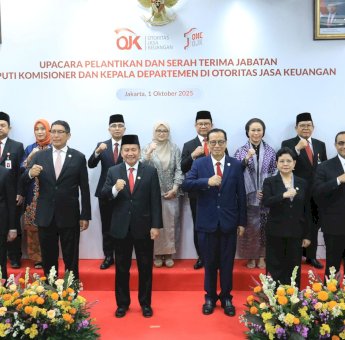 Mirza Adityaswara Lantik Enam Pejabat Pimpinan Satuan Kerja Lingkup OJK