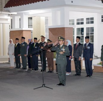 Bupati dan Wakil Bupati Barru Hadiri Upacara Taptu HUT ke-80 Kemerdekaan RI