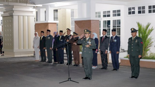 Ket: Upacara Taptu HUT ke-80 Kemerdekaan RI di Barru