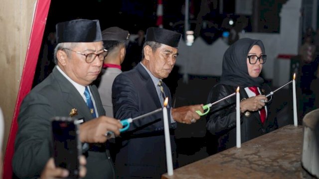 Ket: Apel Kehormatan dan Renungan Suci Peringatan HUT ke-80 Kemerdekaan RI di Barru