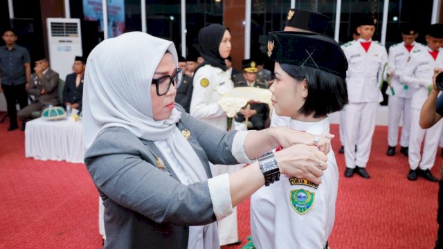 Ket: Bupati Barru, Andi Ina Kartika Sari