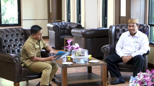 Ket: Wali Kota Parepare, Tasming Hamid menerima kunjungan Rektor IAIN Parepare