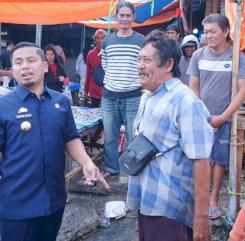 Tasming Hamid Pastikan Penataan Pasar Lakessi Berpihak pada Pedagang dan Kenyamanan Pengunjung