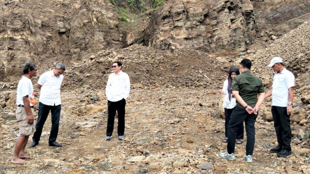 Ket: Pemkab Barru menindaklanjuti dampak banjir di wilayah Mallusetasi. 