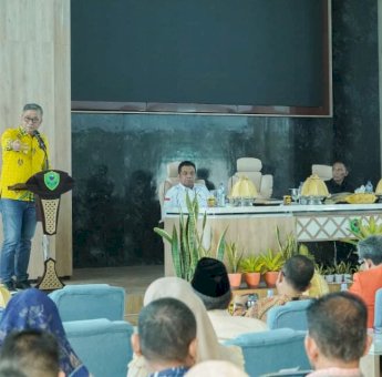 Wabup Barru Abustan A. Bintang Buka Musyawarah Mappalili, Tekankan Pentingnya Kejujuran dan Sinergi Petani