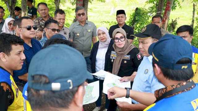 Ket: Bupati Barru, Andi Ina Kartika Sari