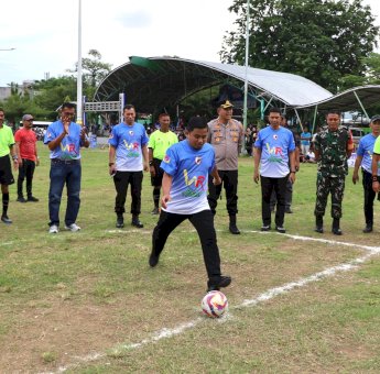 Wali Kota Parepare Tasming Hamid Buka Turnamen Sepak Bola Usia Dini Wali Kota Cup 2025