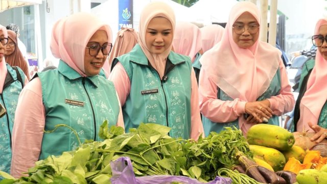 Ket: Ketua Tim Penggerak PKK Kota Parepare, dr. Andi Arfiah Tasming