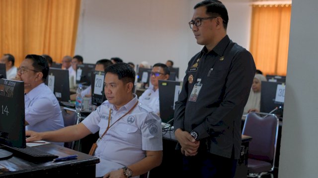 Ket: Sekda Kota Parepare, Amarun Agung Hamka