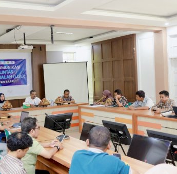 Rapat Koordinasi Pemkab Barru Rumuskan Langkah Teknis Kurangi Kecelakaan di Jalan Nasional