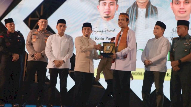Ket: Tabligh Akbar di Kota Parepare