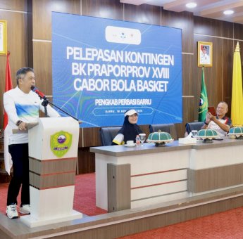Wakil Bupati Abustan Lepas Kontingen Basket Barru Menuju Praporprov XVIII Sulsel