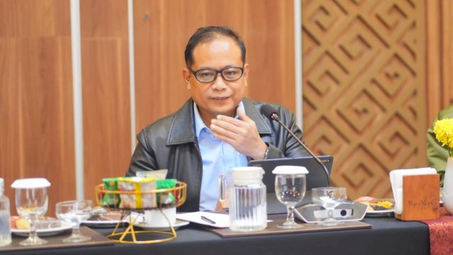 Kepala OJK Sulselbar, Moch. Muchlasin. (Dok. Istimewa)