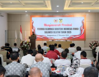Darmawangsyah Muin Target Karate Sulsel Masuk Tingkat Internasional