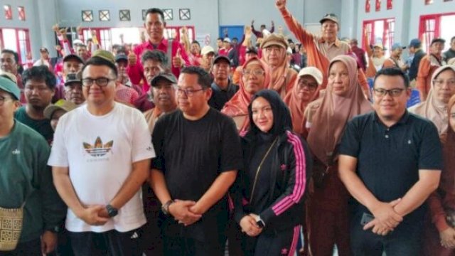 Kepala DPMD Kukar mendampingi Bupati dan Wakil Bupati dalam Kunjungannya di Muara Jawa. [IST]