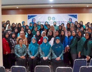 66 Kader Rumah Gizi Parepare Ikuti Pelatihan Penyajian Makanan Sehat dan Aman