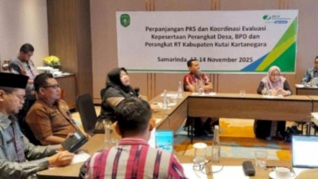 Acara Perjanjian kerjasama kepesertaan BPJS Ketenagakerjaan bagi Kepala Desa, Perangkat Desa, BPD, dan Pengurus RT se kabupaten Kukar. [Ist]