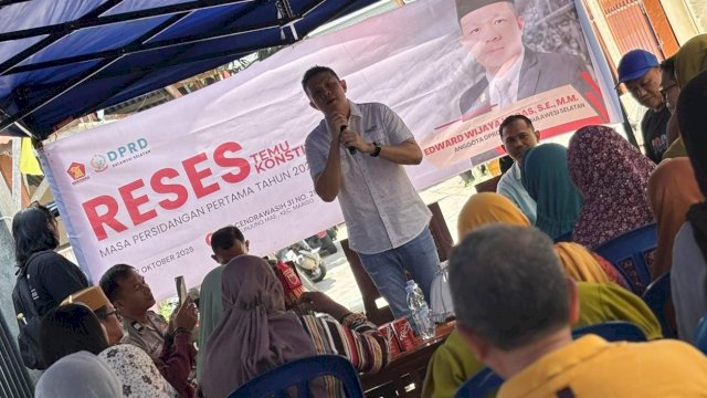 Anggota DPRD Sulsel, Edward Wijaya Horas saat menggelar kegiatan reses di Kelurahan Kunjung Mae, Kecamatan Mariso, Kota Makassar, Selasa (28/10/2025). (Foto: Istimewa)