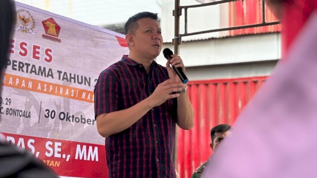 Anggota DPRD Sulsel, Edward Wijaya Horas saat menggelar kegiatan reses di Kelurahan Gaddong, Kecamatan Bontoala, Kota Makassar, Kamis (30/10/2025). (Foto: Istimewa)