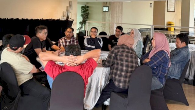 Panitia pelaksana pelantikan pengurus Pengda JMSI Sulsel periode 2025-2030 terus menggenjot persiapan jelang kegiatan yang dihelat pada Sabtu (15/11/2025). (Foto: Istimewa)