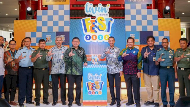 Wali Kota Makassar saat membuka gelaran Livin&rsquo; Fest 2025 yang diselenggarakan oleh Bank Mandiri di Phinisi Point Mall, Jalan Metro Tanjung Bunga, Makassar, Kamis (20/11/2025). (Foto: Istimewa)