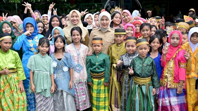 Wakil Wali Kota Makassar, Aliyah Mustika Ilham saat menghadiri Upacara Peringatan Hari Guru Nasional (HGN) dan HUT ke-80 PGRI yang digelar di UPT SPF SD Kompleks Mangkura, Makassar, Selasa (25/11/2025). (Foto: Istimewa)