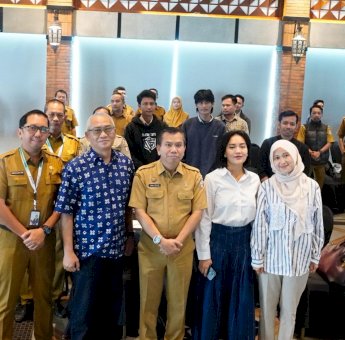 Fokus Informasi ke Interaksi Publik, Diskominfo Makassar Hadirkan Praktisi Media Sosial Ndoro Kakung