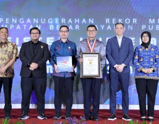 BPOM Dibawah Nakhoda Taruna Ikrar Luncurkan AI Pertama Raih Rekor MURI untuk Izin Edar Obat dan Makanan