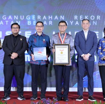 BPOM Dibawah Nakhoda Taruna Ikrar Luncurkan AI Pertama Raih Rekor MURI untuk Izin Edar Obat dan Makanan